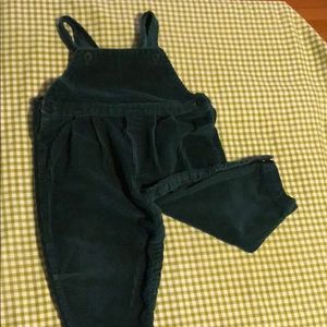 Hanna Andersson Corduroy Romper (95) (3-4T)